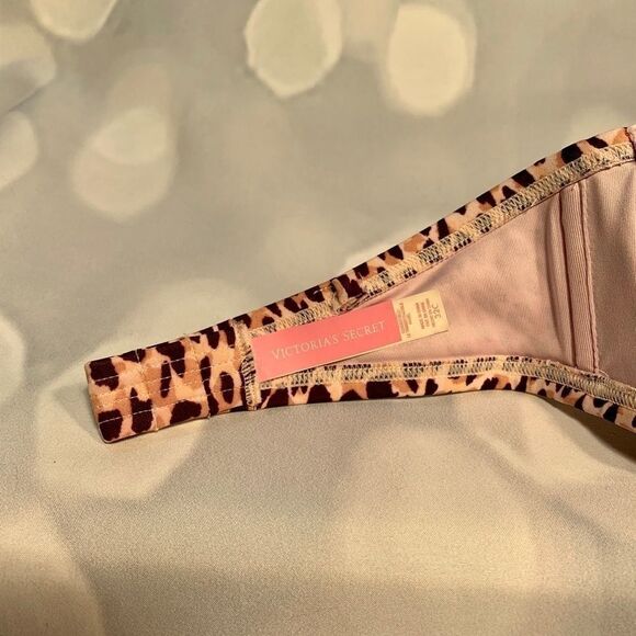 VS PURPLE ANIMAL PRINT  HALTER SWIM TOP 32C - Picture 4 of 4